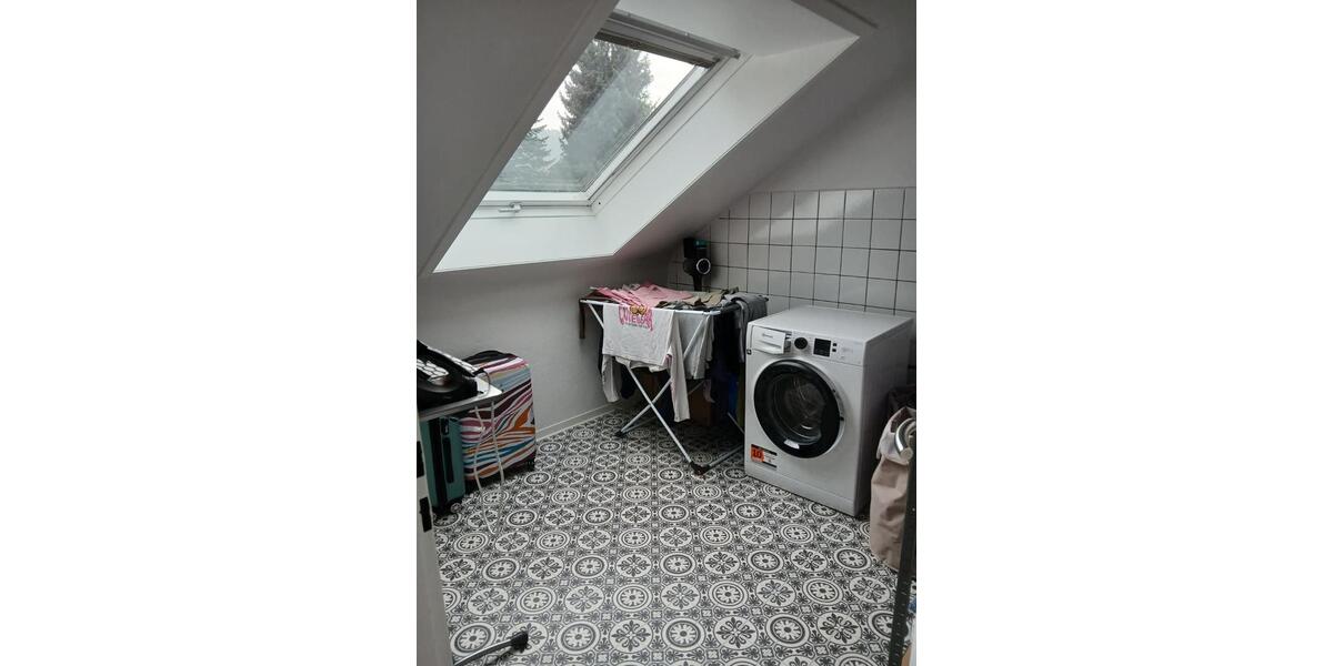 Dachgeschoßwohnung Karlsruhe Wettersbach - 3.5 Zimmer, 112 m&sup2;, 1.500&euro; | Angebot:24829815