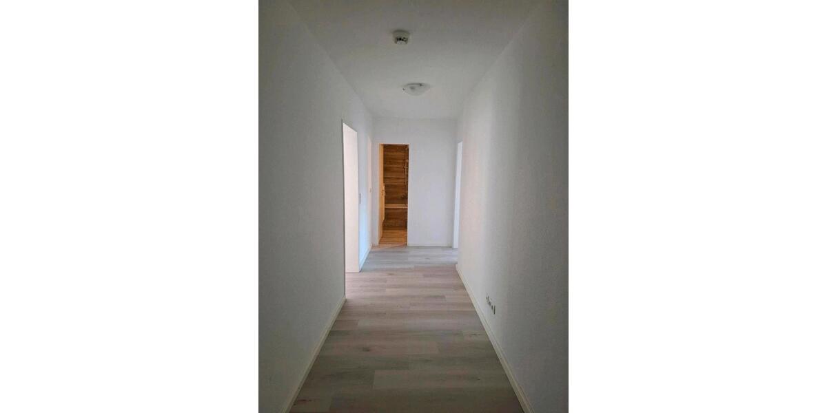 Etagenwohnung Kassel - 2 Zimmer, 70 m&sup2;, 770&euro; | Angebot:26593149