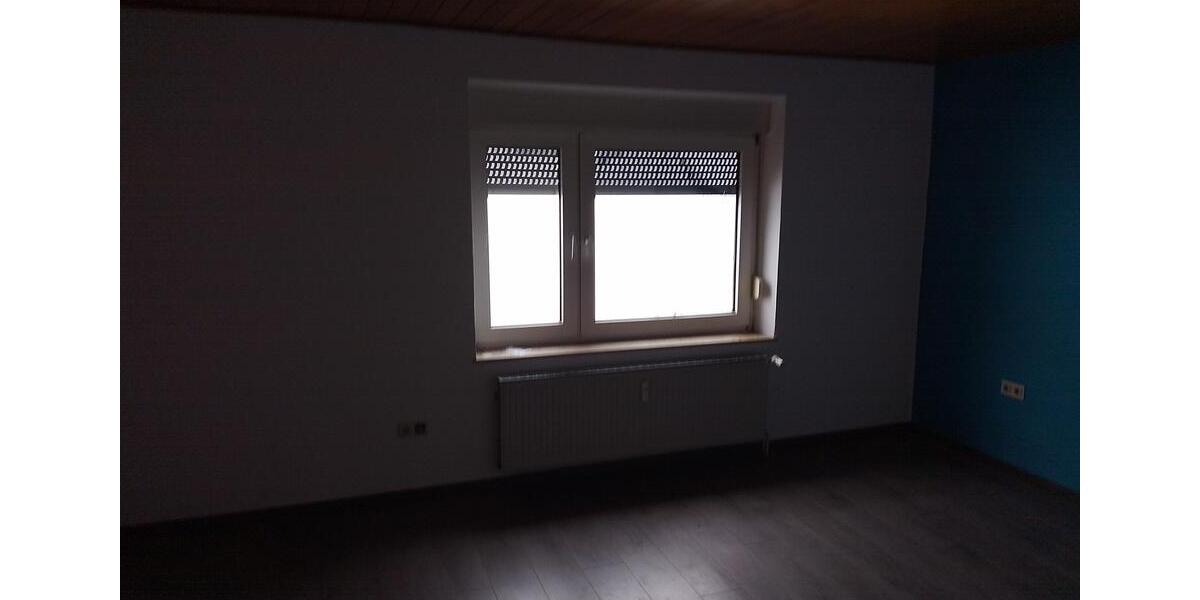 Etagenwohnung Hankensbüttel - 4 Zimmer, 120 m&sup2;, 880&euro; | Angebot:24663088