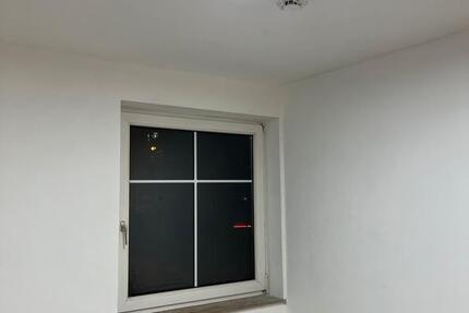 Einzimmer-Appartment mit Stellplatz zimmer