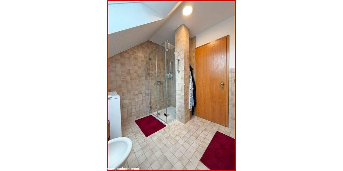 Etagenwohnung Schleswig - 3 Zimmer, 96 m&sup2;, 1.210&euro; | Angebot:25745899