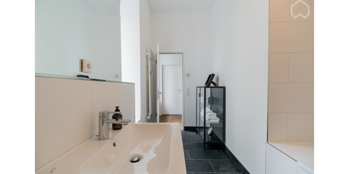 Wohnen auf Zeit Berlin Mitte - 2 Zimmer, 80 m&sup2;, 1.750&euro; | Angebot:25897907
