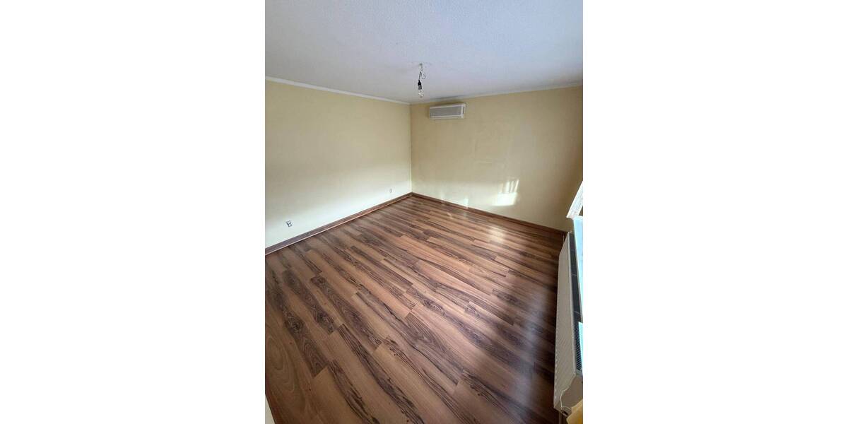 Idyllisch gelegener Bungalow mit Balkon und Terrasse 4 zimmer