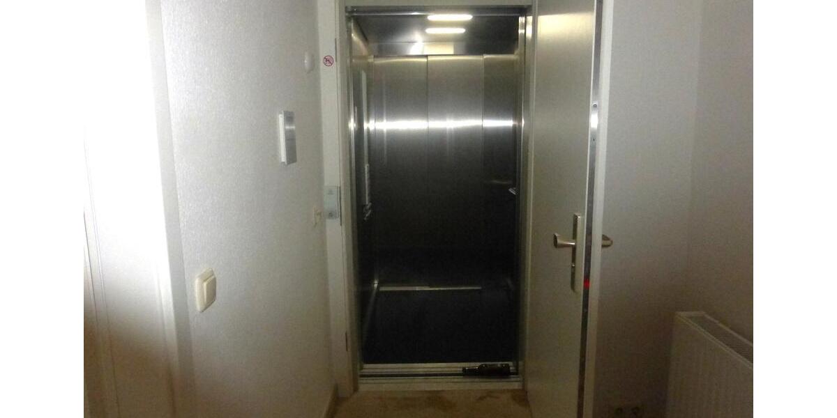 Etagenwohnung Zeitz - 4 Zimmer, 116 m&sup2;, 820&euro; | Angebot:25991790