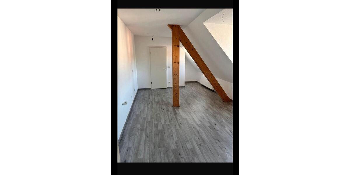 Dachgeschoßwohnung Mönchengladbach Süd - 1.5 Zimmer, 45 m&sup2;, 700&euro; | Angebot:26618844