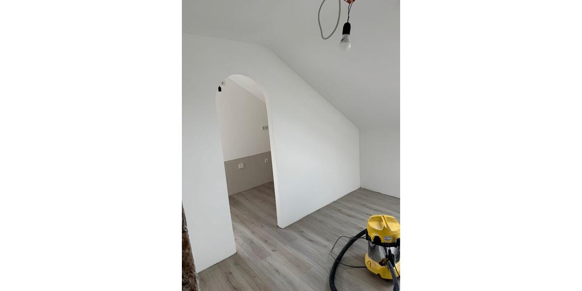 Dachgeschoßwohnung Weikersheim - 3 Zimmer, 70 m&sup2;, 700&euro; | Angebot:25576461