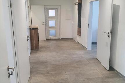Wohnung Nienburg (Weser) - 5 Zimmer, 147 m&sup2;, 350&euro; | Angebot:24827544