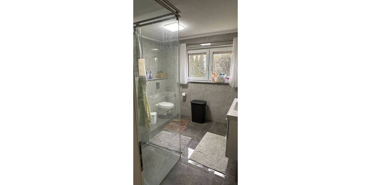 Einfamilienhaus Dittelbrunn Hambach - 1 Zimmer, 200 m&sup2;, 1.950&euro; | Angebot:26139240