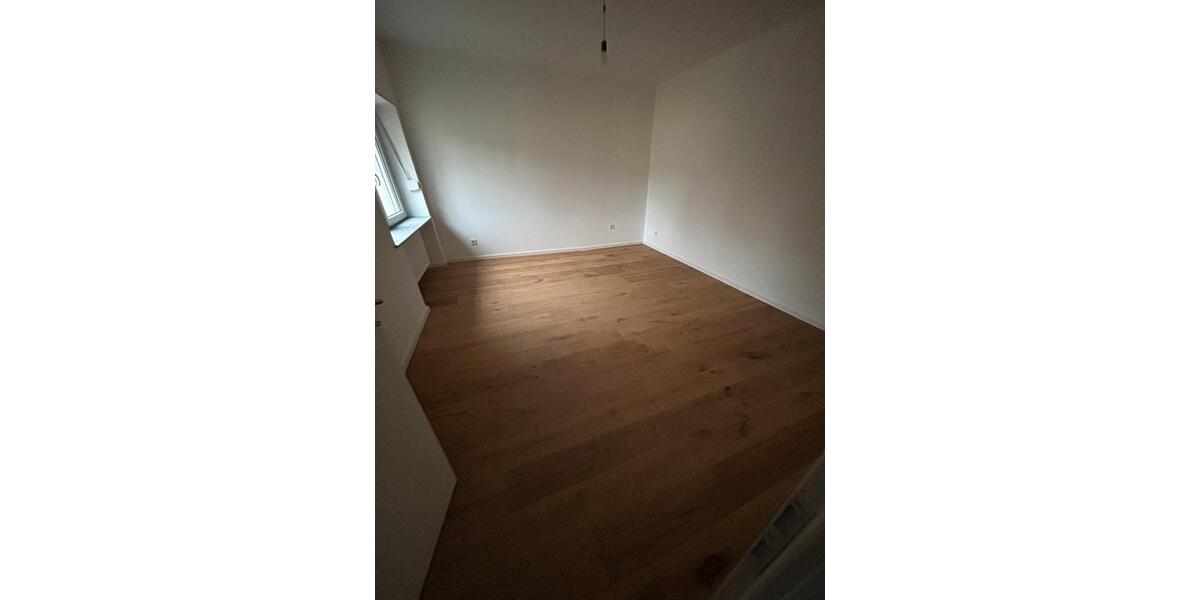 Hochparterre Trier Feyen-Weismark - 3 Zimmer, 102 m&sup2;, 1.250&euro; | Angebot:24715950