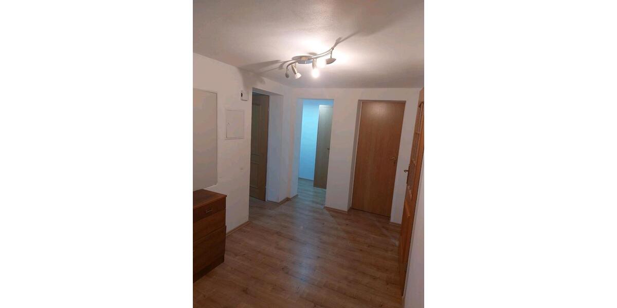 Erdgeschoßwohnung Finnentrop - 4 Zimmer, 91 m&sup2;, 1.000&euro; | Angebot:24984860