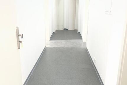 Wohnung Bitterfeld-Wolfen Bitterfeld - 4 Zimmer, 85 m&sup2;, 592&euro; | Angebot:25924774