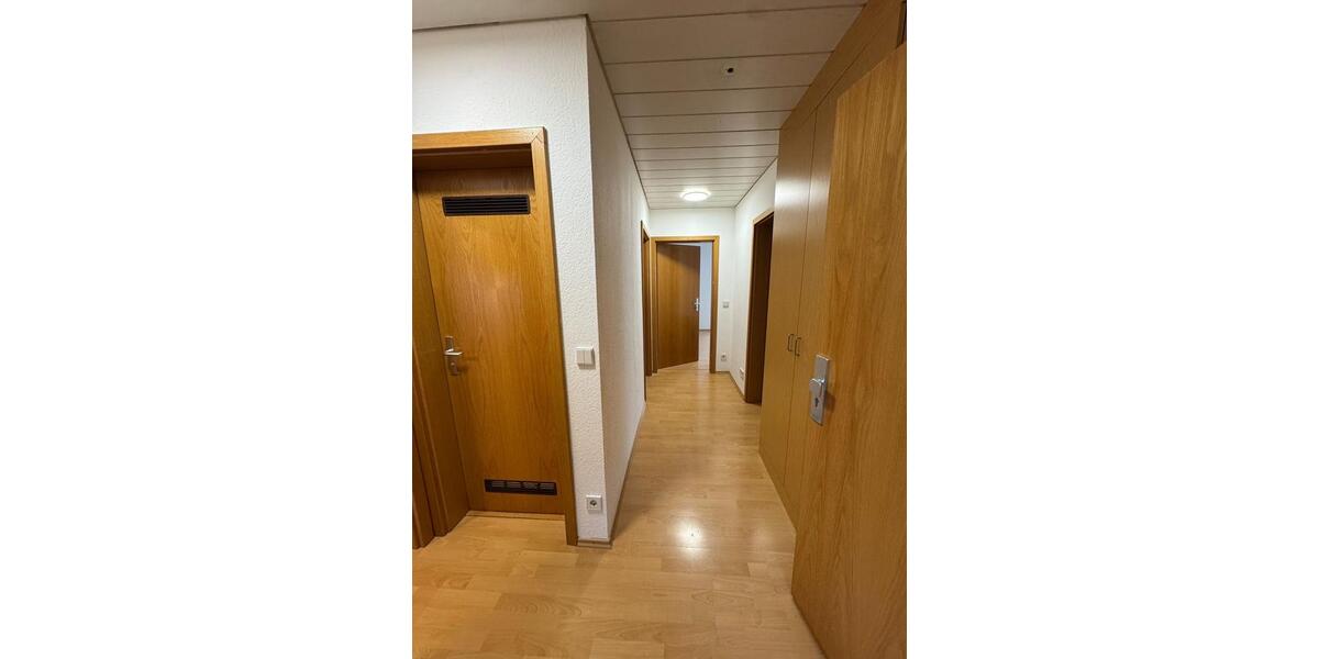 Erdgeschoßwohnung Ludwigsburg Pflugfelden - 1 Zimmer, 19 m&sup2;, 630&euro; | Angebot:25080105