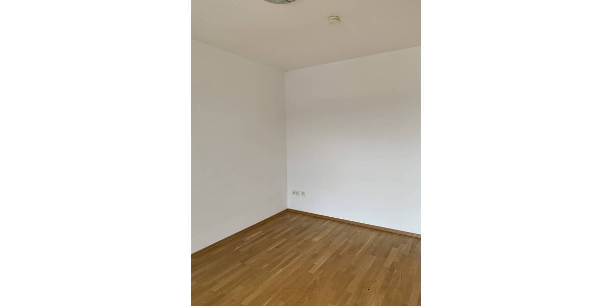 Etagenwohnung Deggendorf - 2 Zimmer, 43 m&sup2;, 510&euro; | Angebot:26275897