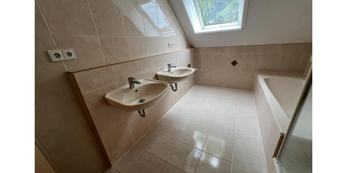 Maisonettenwohnung Stuttgart Fasanenhof-Ost - 3 Zimmer, 90 m&sup2;, 1.500&euro; | Angebot:26205202