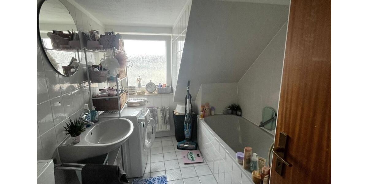 Dachgeschoßwohnung Minden Kuhlenkamp - 3 Zimmer, 70 m&sup2;, 550&euro; | Angebot:24783763