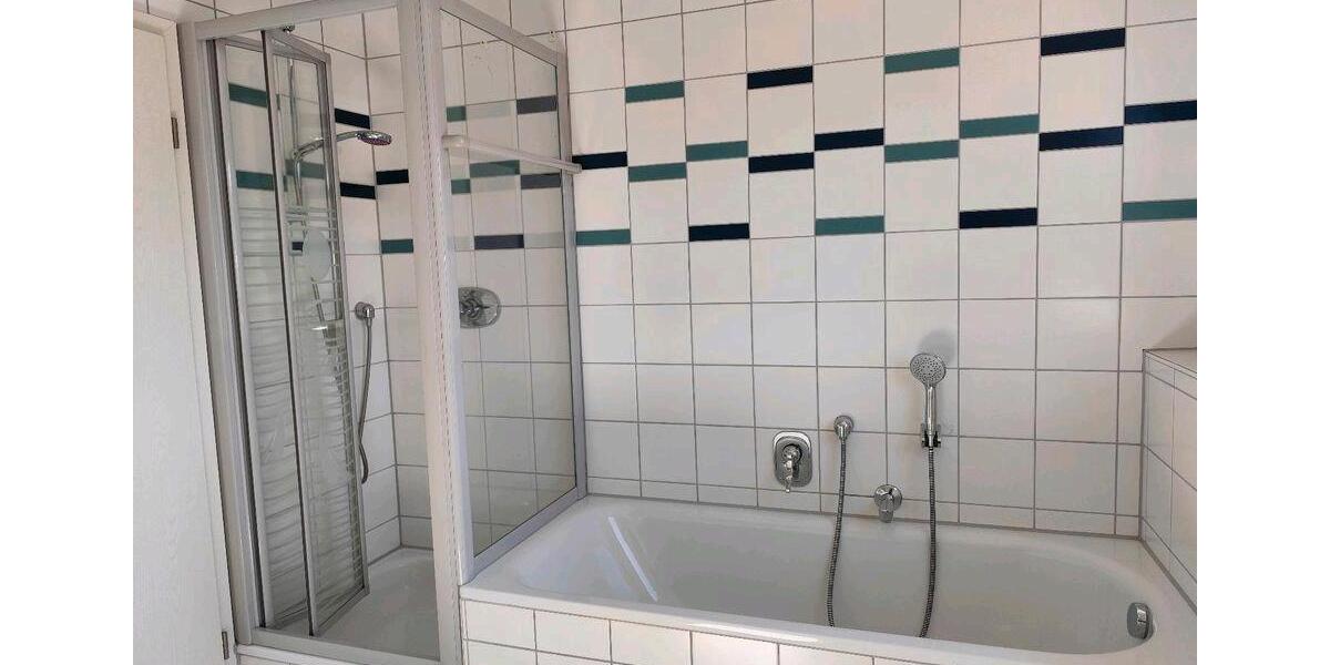 Dachgeschoßwohnung Neuenbürg - 2.5 Zimmer, 68 m&sup2;, 990&euro; | Angebot:26050721