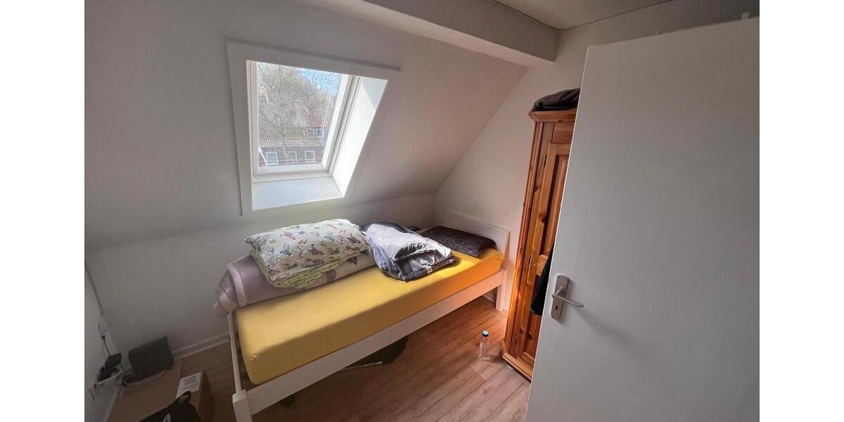 Dachgeschoßwohnung Rendsburg - 2 Zimmer, 35 m&sup2;, 420&euro; | Angebot:26625485