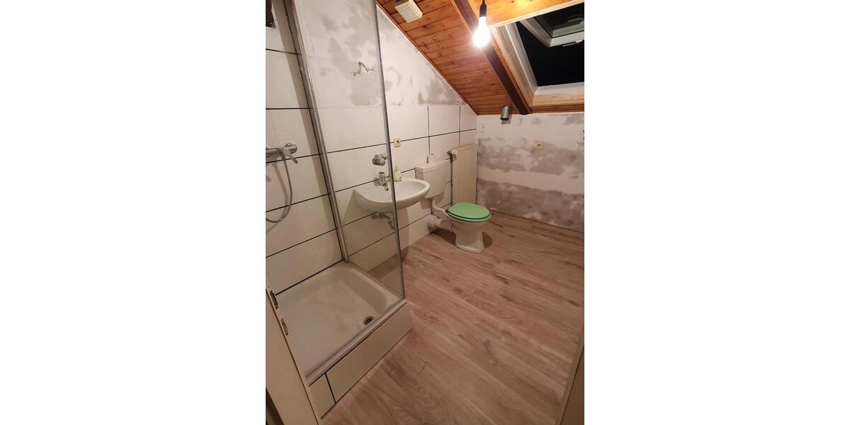 Wohnen im historischen Bahnhof von Erpel 3 zimmer