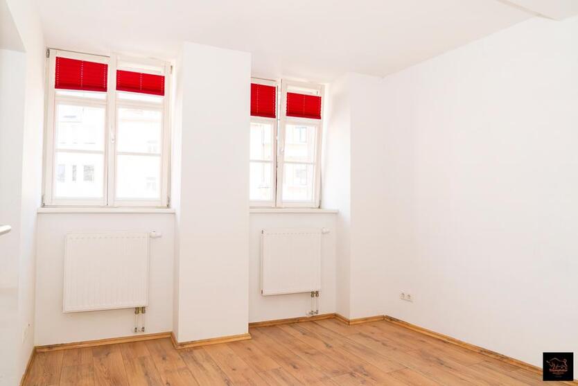 Wohnung zu vermieten – Modern und mitten in der Altstadt, mit Balkon und Parkplatz