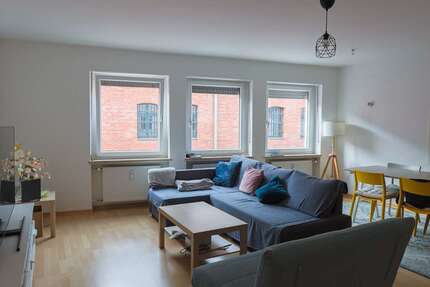 Wohnung Ingolstadt - 2 Zimmer, 94 m&sup2;, 910&euro; | Angebot:25155954