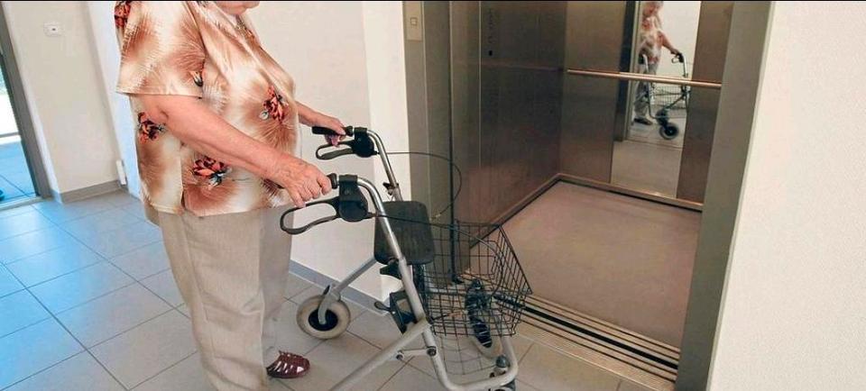 Erdgeschoßwohnung Minden - 2 Zimmer, 75 m&sup2;, 15&euro; | Angebot:24851479