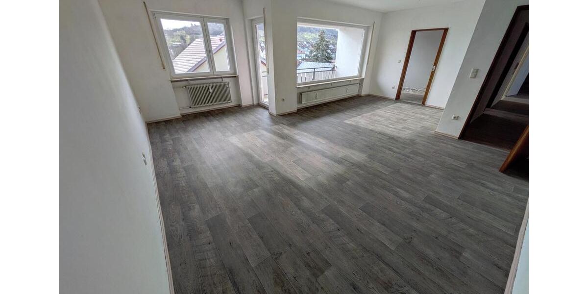 Etagenwohnung Leinach - 3 Zimmer, 93 m&sup2;, 890&euro; | Angebot:25106928