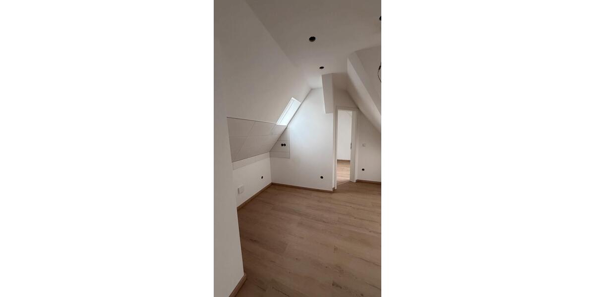 Dachgeschoßwohnung Bad Wildungen - 1 Zimmer, 40 m&sup2;, 550&euro; | Angebot:25178341