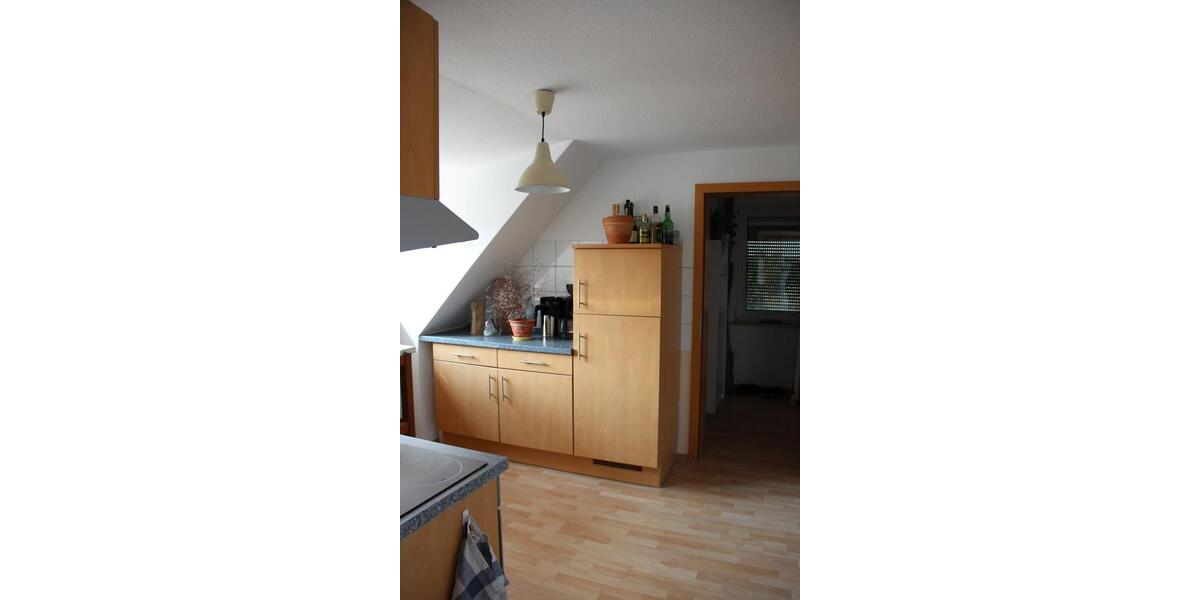Dachgeschoßwohnung Wiesbaden Bierstadt - 2 Zimmer, 50 m&sup2;, 500&euro; | Angebot:26699255