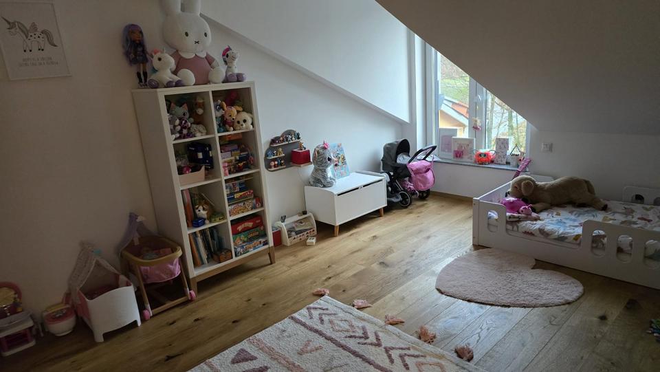 Dachgeschoßwohnung Untergriesbach - 5 Zimmer, 115 m&sup2;, 1.050&euro; | Angebot:24361576