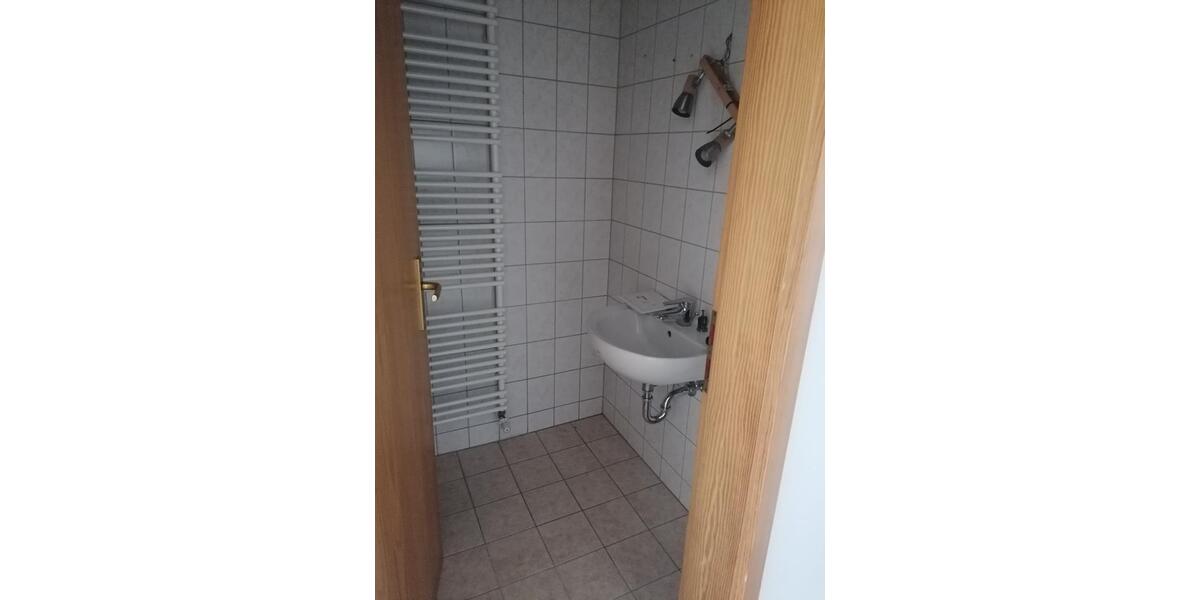 Erdgeschoßwohnung Querfurt - 2 Zimmer, 62 m&sup2;, 310&euro; | Angebot:23537116