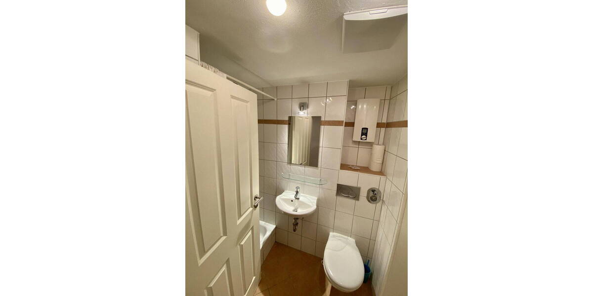 Etagenwohnung Stuttgart Süd - 2 Zimmer, 40 m&sup2;, 895&euro; | Angebot:26271326