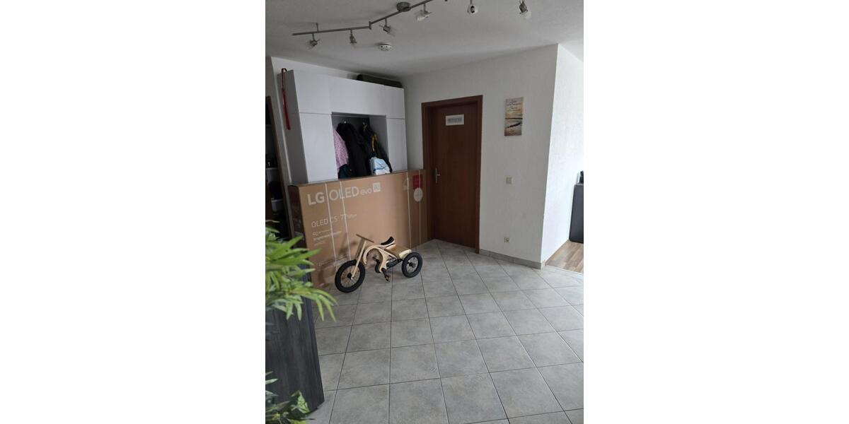 Etagenwohnung Kirchheim am Neckar - 3 Zimmer, 90 m&sup2;, 1.060&euro; | Angebot:26698179