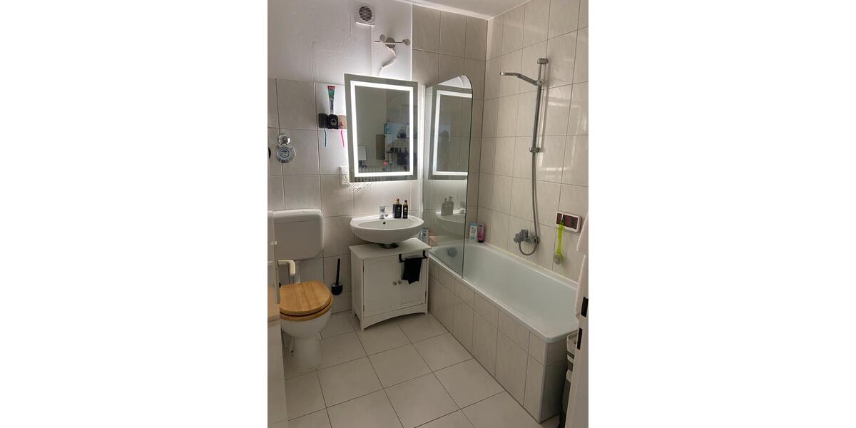 Etagenwohnung Langenhagen Brink - 3 Zimmer, 72 m&sup2;, 940&euro; | Angebot:24829282