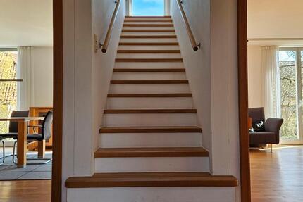 Haus Heroldsbach - 6 Zimmer, 178 m&sup2;, 2.100&euro; | Angebot:26300244