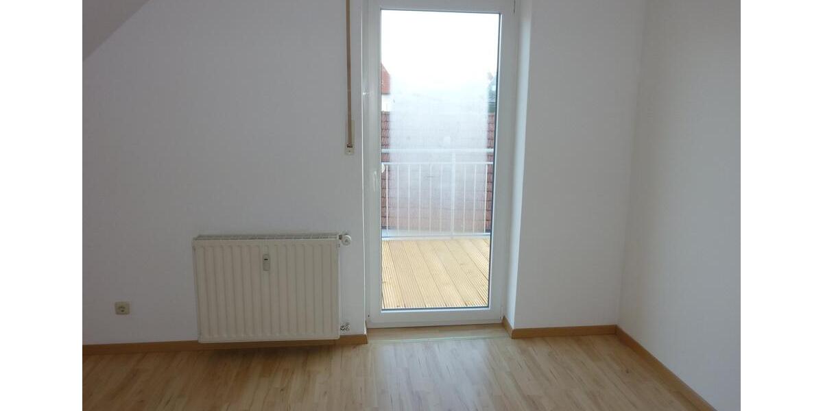 Dachgeschoßwohnung Schrobenhausen - 3 Zimmer, 74 m&sup2;, 745&euro; | Angebot:26646648