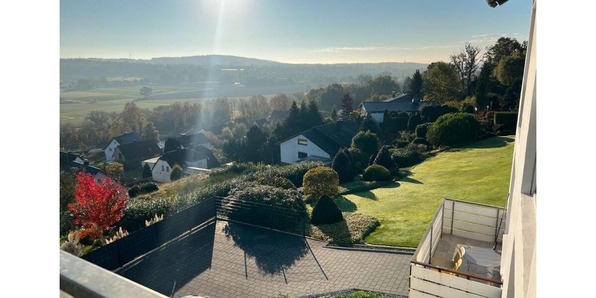 Schöne 3,5 Zimmer Wohnung mit traumhaftem Ausblick 3.5 zimmer