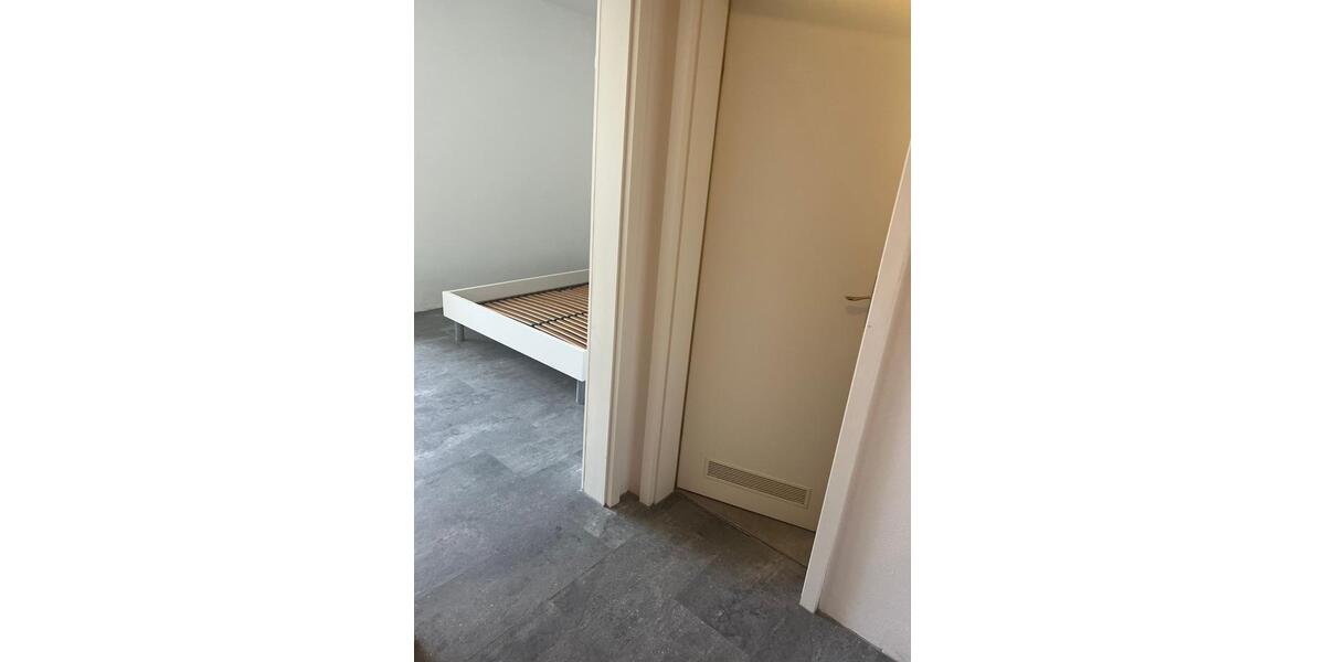 Dachgeschoßwohnung Bad Rodach - 1.5 Zimmer, 33 m&sup2;, 450&euro; | Angebot:26610717