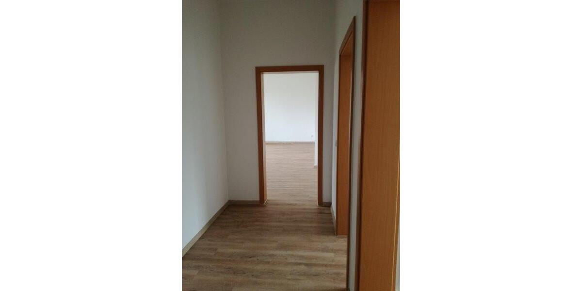 Etagenwohnung Tangerhütte - 3 Zimmer, 90 m&sup2;, 630&euro; | Angebot:26299823