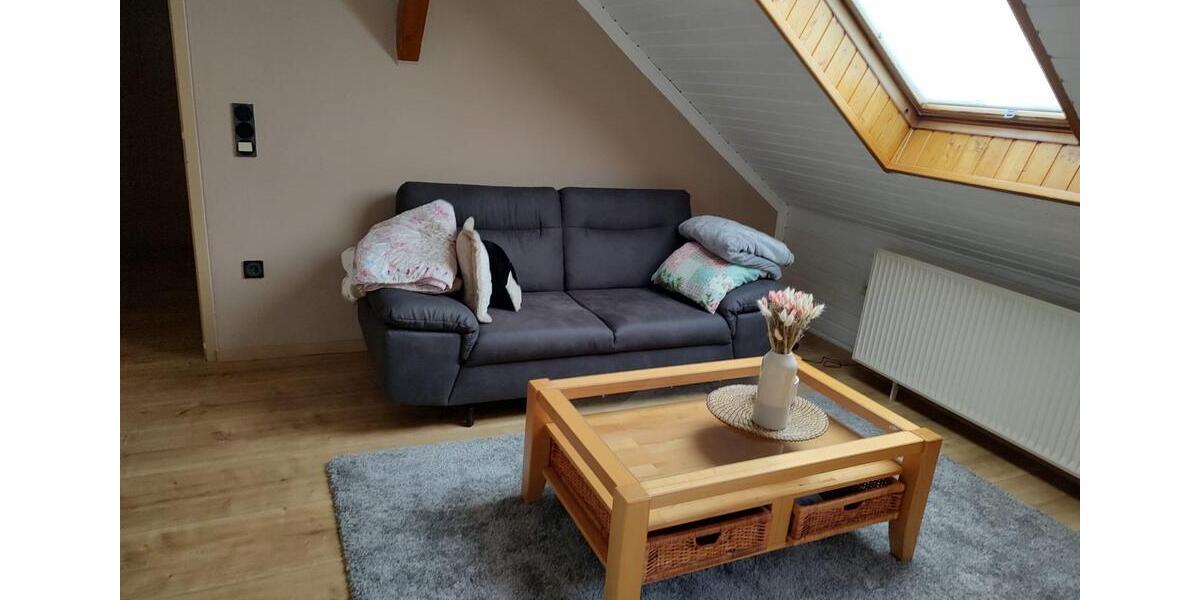 Dachgeschoßwohnung Rodenberg - 3 Zimmer, 50 m&sup2;, 395&euro; | Angebot:25569915