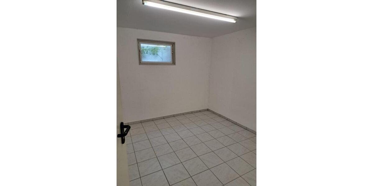 Erdgeschoßwohnung Deggendorf - 3 Zimmer, 84 m&sup2;, 830&euro; | Angebot:25868399