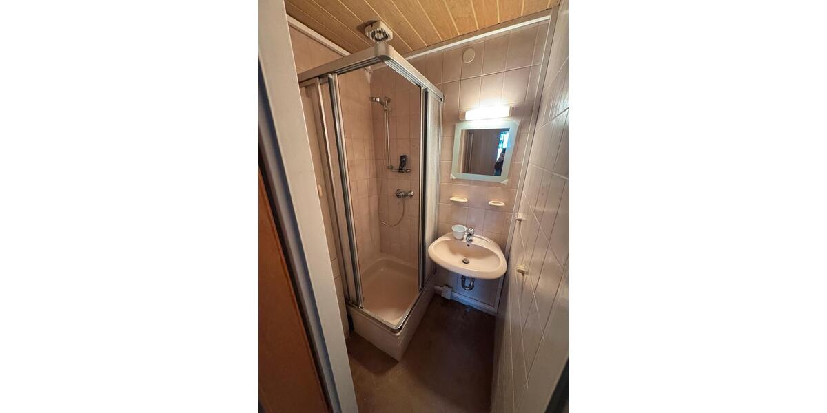 Dachgeschoßwohnung Budenheim - 4 Zimmer, 75 m&sup2;, 950&euro; | Angebot:25022367