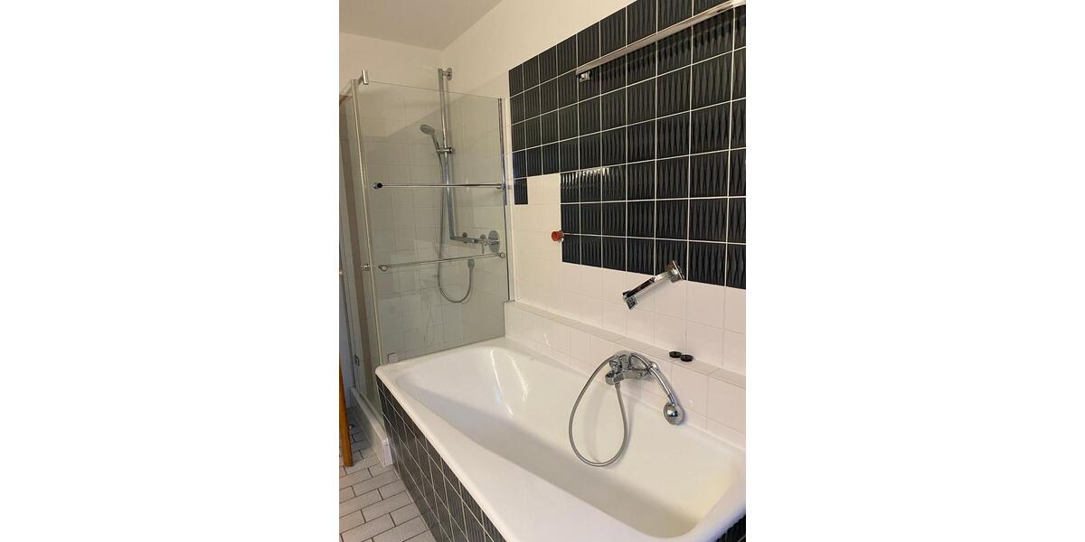 Wohnen auf Zeit Tübingen - 1 Zimmer, 14 m&sup2;, 500&euro; | Angebot:26494994