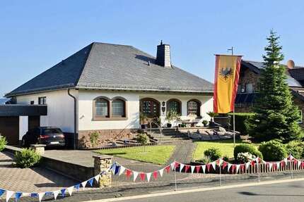 Haus Blankenheim-Dollendorf Dollendorf - 6 Zimmer, 170 m&sup2;, 1.300&euro; | Angebot:26701661