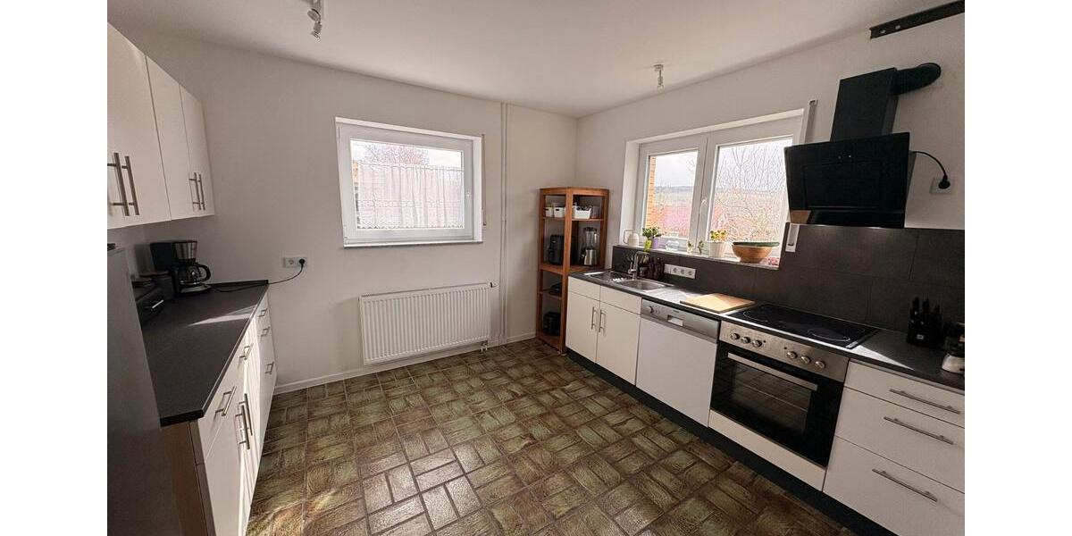 Erdgeschoßwohnung Hilders - 5 Zimmer, 116 m&sup2;, 900&euro; | Angebot:26614064