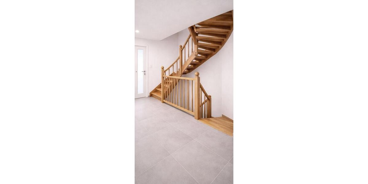 Exklusives Neubau-Reihenmittelhaus – Erstbezug in Kirchseeon vom Eigentümer 6 zimmer