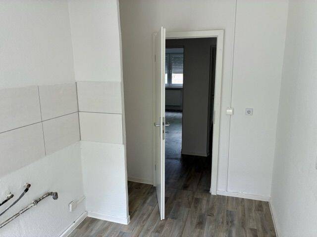 Etagenwohnung Halle (Saale) Südliche Neustadt - 3 Zimmer, 60 m&sup2;, 371&euro; | Angebot:26731111