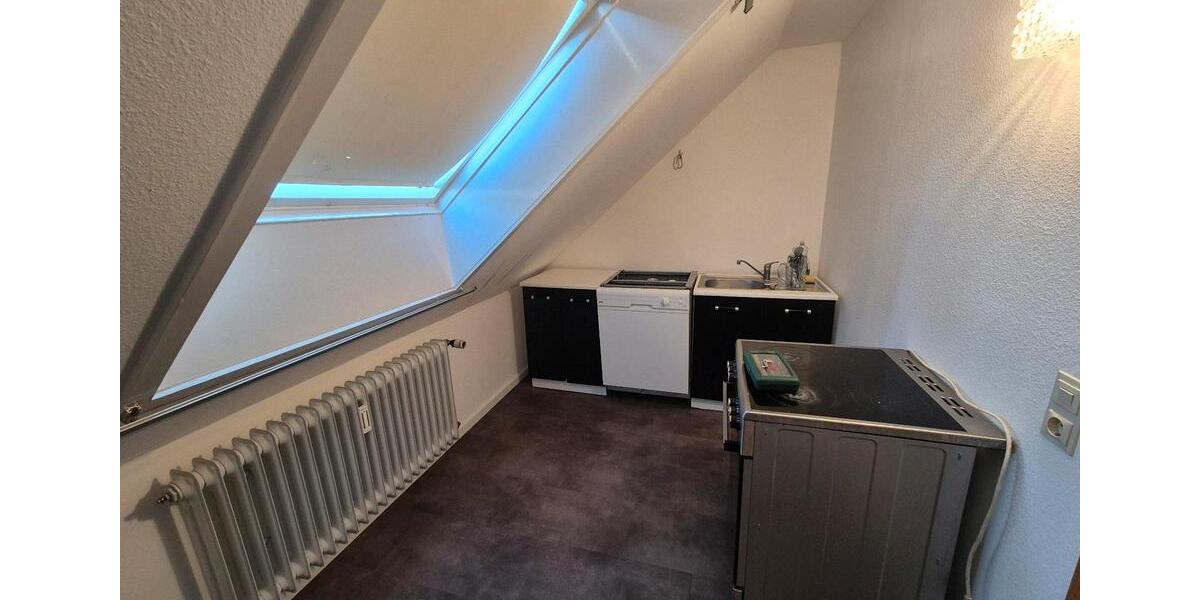 2 Zi-DG Wohnung + Garage + Balkon 2 zimmer