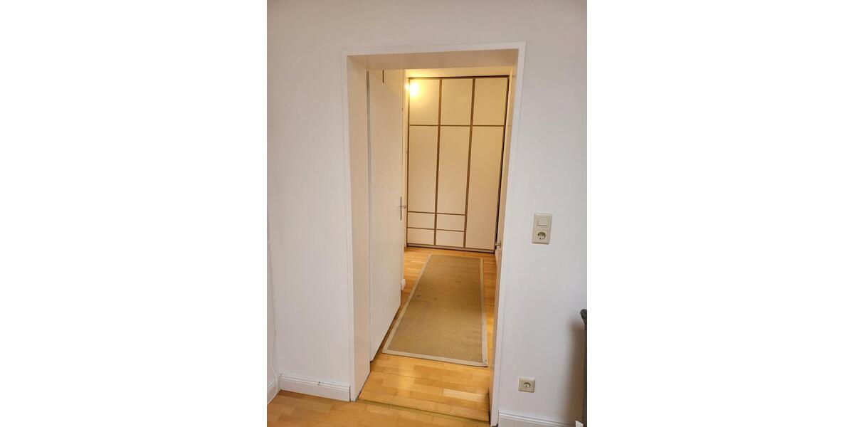Dachgeschoßwohnung Berlin Steglitz-Zehlendorf - 4 Zimmer, 136 m&sup2;, 2.980&euro; | Angebot:26298973