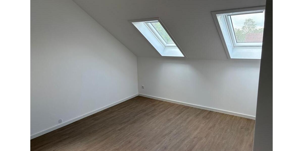 Dachgeschoßwohnung Uplengen - 1 Zimmer, 30 m&sup2;, 490&euro; | Angebot:25749064