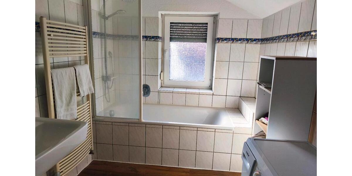 Etagenwohnung Nienburg (Weser) - 4 Zimmer, 90 m&sup2;, 1.000&euro; | Angebot:25418741